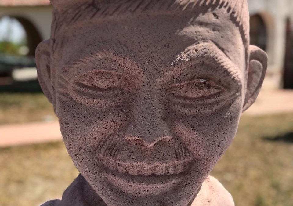 Ahora hicieron busto de Cantinflas