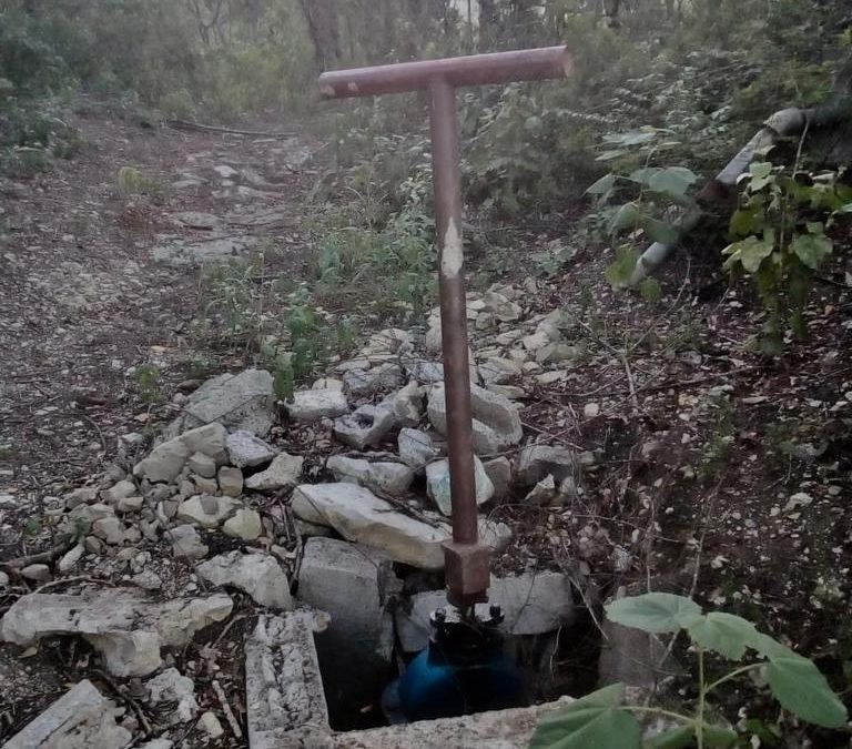 Investiga Ayuntamiento ordeña del sistema  de agua de la zona Tének