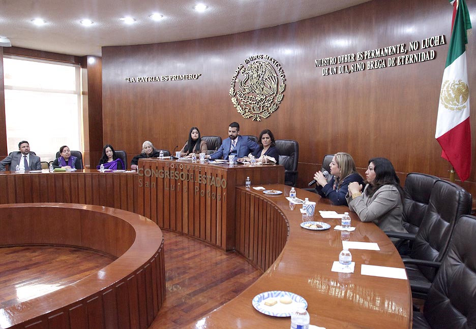 INSTALA EL PODER LEGISLATIVO LA MESA DE TRABAJO EN MATERIA DE VIOLENCIA DE GÉNERO