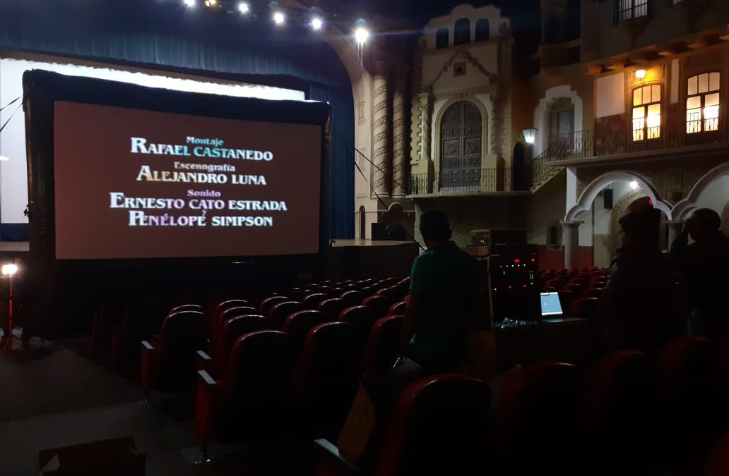 LLEVAN CINE MEXICANO A COMUNIDADES DE LA ZONA MEDIA