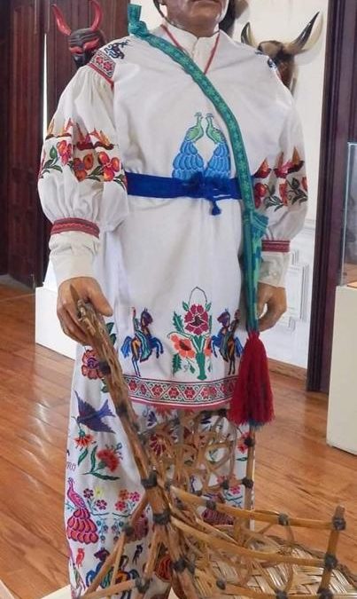 INVITA LA SECRETARIA DE CULTURA A CONOCER LA EXPOSICIÓN DEL PUEBLO WIXÁRITARI-HUICHOLES.