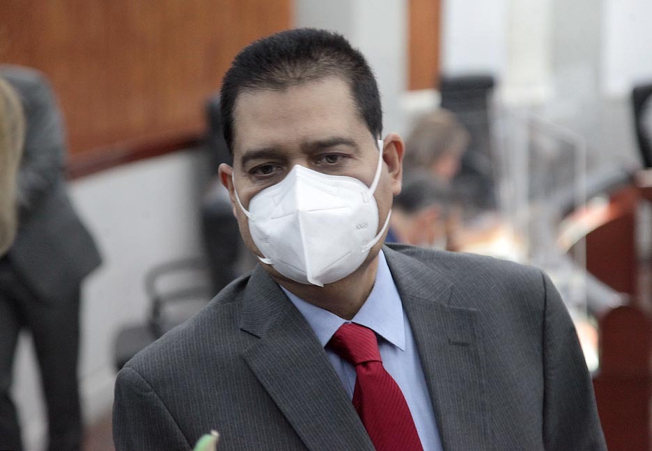 LAS AUTORIDADES FEDERALES, ESTATALES Y MUNICIPALES HAN DEJADO CRECER EL PROBLEMA DE CONTAMINACIÓN QUE GENERAN LAS LADRILLERAS.