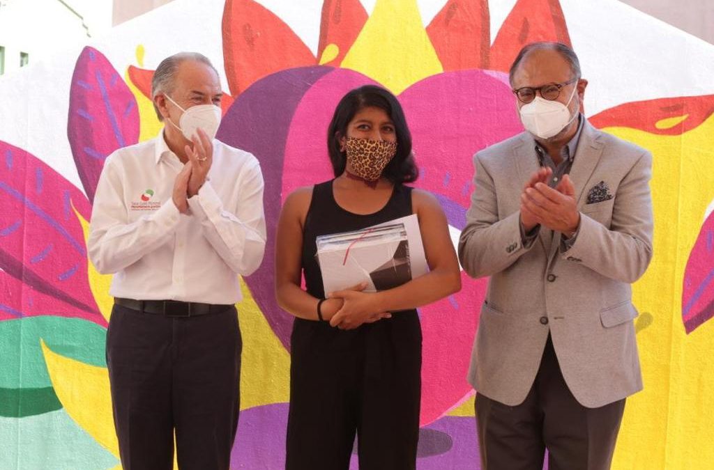 JUAN MANUEL CARRERAS ASISTE A LA PREMIACIÓN DEL TERCER CONCURSO DE FOTOGRAFÍA POR EL 25N.