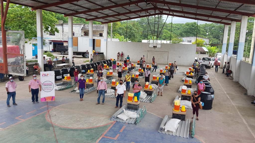 LAS GRANJAS AVÍCOLAS MEJORAN LA ALIMENTACIÓN Y OFRECEN UN INGRESO A FAMILIAS POTOSINAS: DIF ESTATAL.