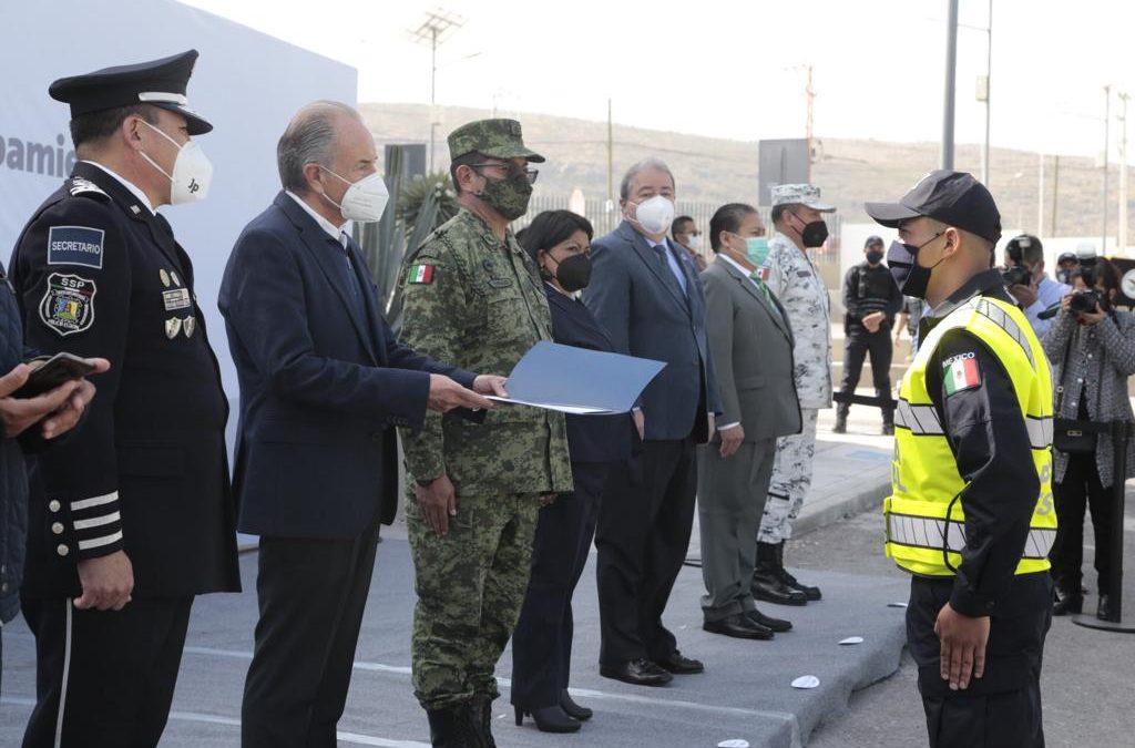 JUAN MANUEL CARRERAS ASISTE A CEREMONIA DE GRADUACIÓN DE 128 CADETES DE LA ACADEMIA DE SEGURIDAD PÚBLICA.