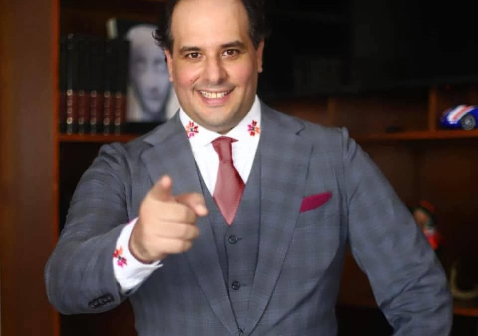Adrian Esper Cardenas será candidato a Gobernador