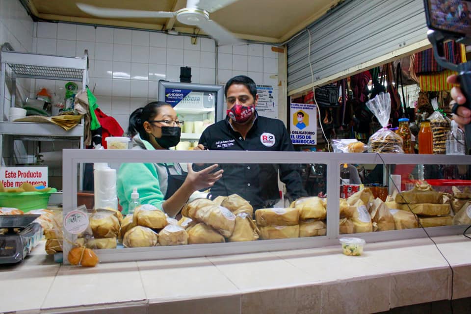 «El Tecmol» con su programa #ActivandoElBi$ne recorrió calles de Rioverde