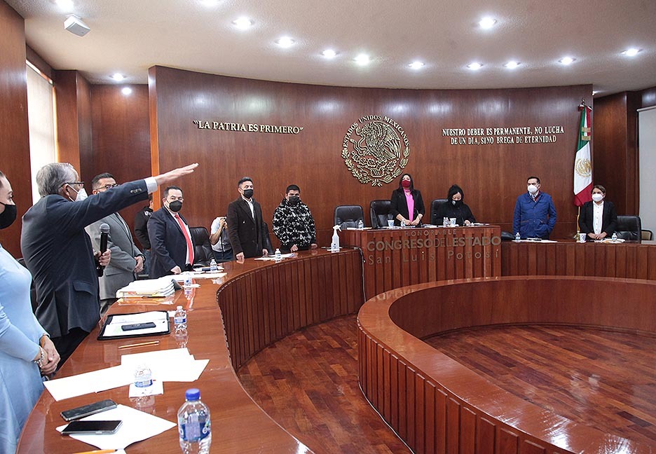 COMPARECEN ANTE EL CONGRESO DEL ESTADO TITULARES DE SEDUVOP Y OFICIAL MAYOR DE GOBIERNO DEL ESTADO