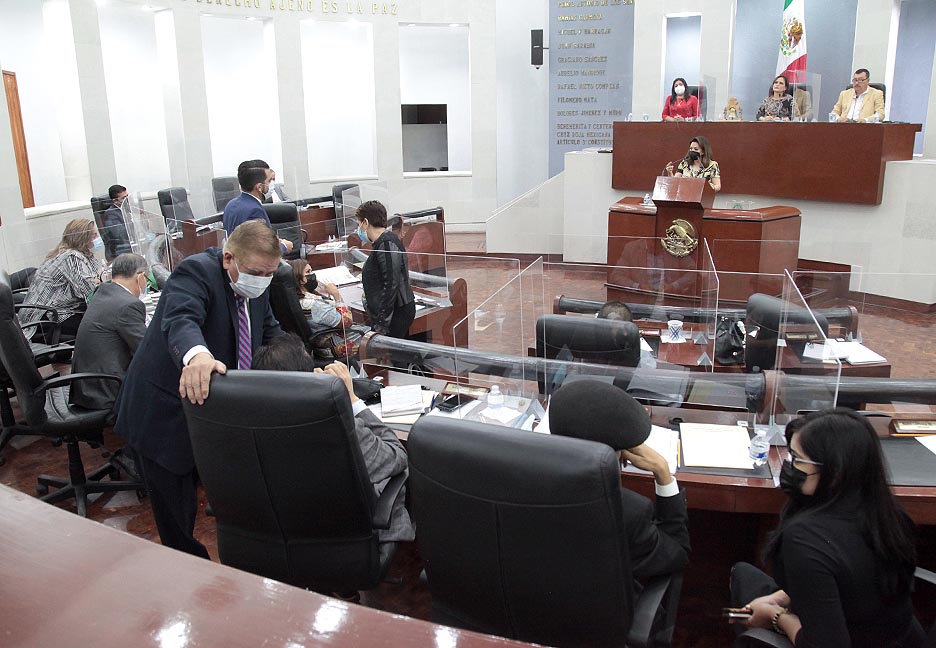 EN SESIÓN EXTRAORDINARIA SE ELIGIÓ A LA LIC. ADRIANA MONTER GUERRERO, COMO MAGISTRADA SUPERNUMERARIA DEL SUPREMO TRIBUNAL DE JUSTICIA DEL ESTADO