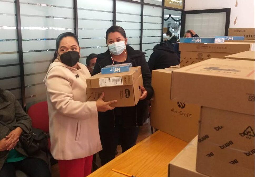 SEGE ENTREGA EQUIPO TECNOLÓGICO A SERVICIOS DE EDUCACIÓN ESPECIAL