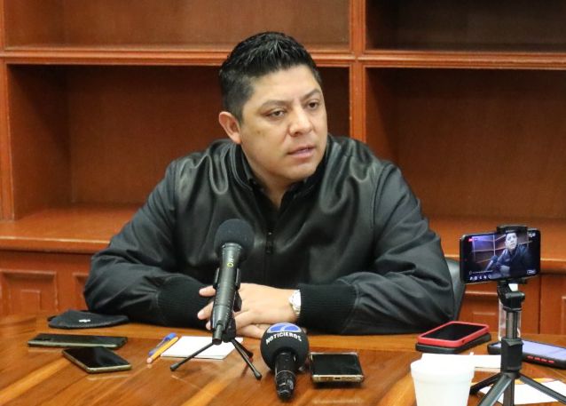 SECTOR SALUD RECIBIRÁ 900 MDP TRAS GESTIÓN DE GALLARDO CARDONA
