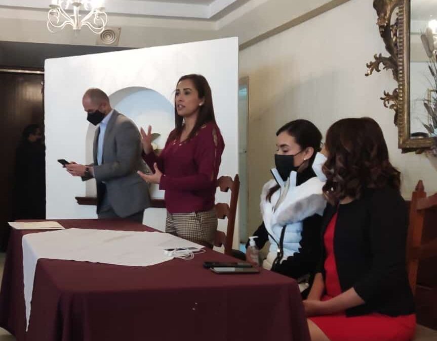 EL ICAT ENTREGA CONSTANCIAS POR CURSO EN FISIOTERAPIA DEPORTIVA