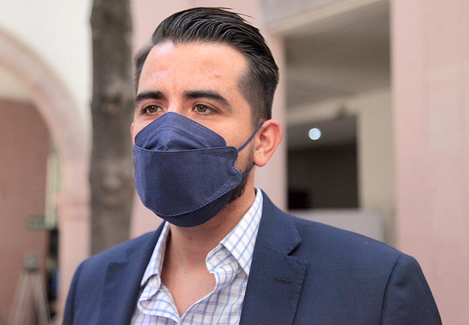 EXHORTAN AL AYUNTAMIENTO DE LA CAPITAL A QUE EN SU PROGRAMA DE VIALIDADES INCLUYA OBRAS PEATONALES SEGURAS, REHABILITACIÓN DE ÁREAS VERDES Y CICLOVÍAS