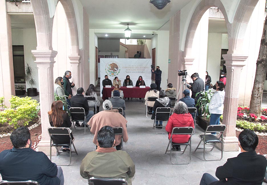 FIRMA EL CONGRESO DEL ESTADO CONVENIO DE COLABORACIÓN CON AUTORIDADES ELECTORALES PARA LA CONSULTA SOBRE LA REFORMA A LA LEY ESTATAL ELECTORAL