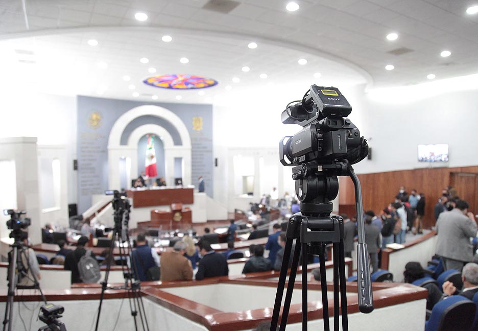 RECONOCEN DIPUTADOS LA PARTICIPACIÓN DE LA SOCIEDAD EN LOS FOROS DE CONSULTA QUE SE LLEVARON A CABO EN LAS CUATRO REGIONES DEL ESTADO