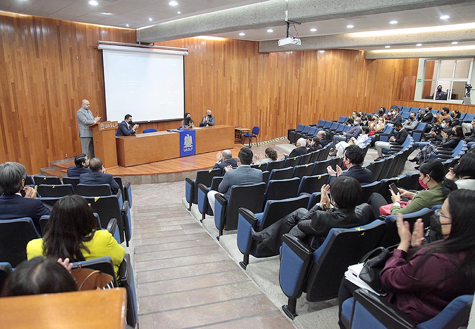 EL CONGRESO DEL ESTADO COADYUVA CON LA CEGAIP PARA QUE EL TEMA DE LA TRANSPARENCIA SE CONSOLIDE EN SLP