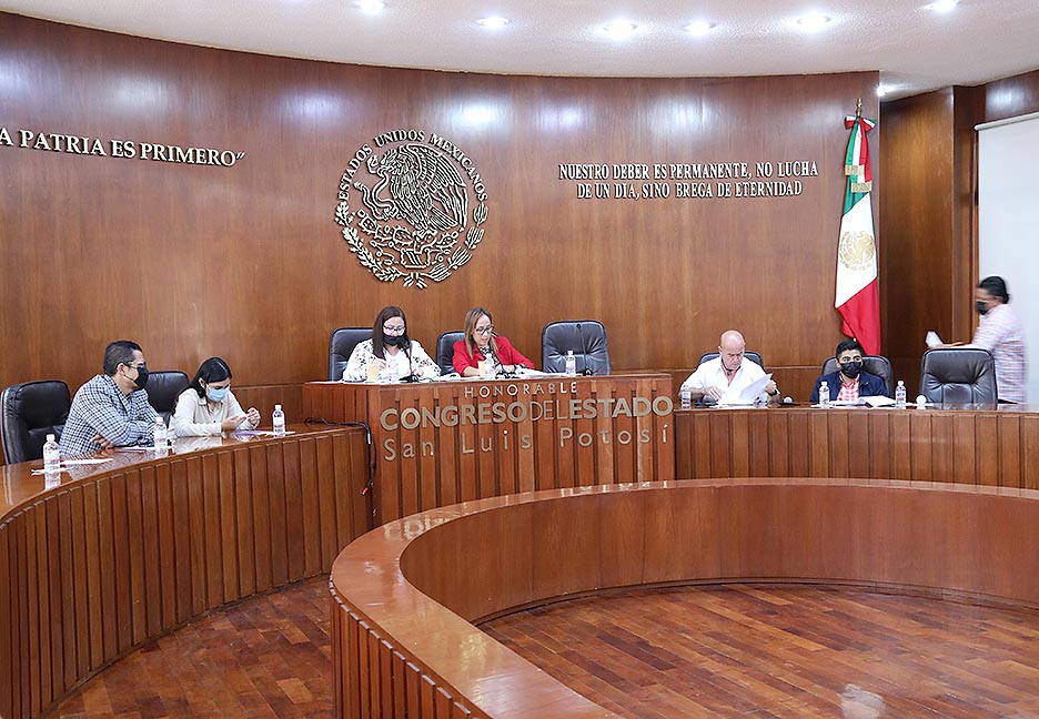 APRUEBA DICTÁMENES LA COMISIÓN DE DESARROLLO TERRITORIAL PARA QUE CEGAIP Y CEEPAC ENAJENEN BIENES