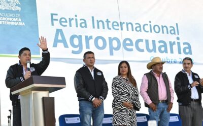 APADRINA GOBERNADOR RICARDO GALLARDO FERIA INTERNACIONAL AGROPECUARIA EN SLP