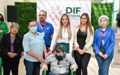 DIF ESTATAL ENTREGA SILLAS DE RUEDAS ESPECIALES A POBLACIÓN CON PARÁLISIS CEREBRAL