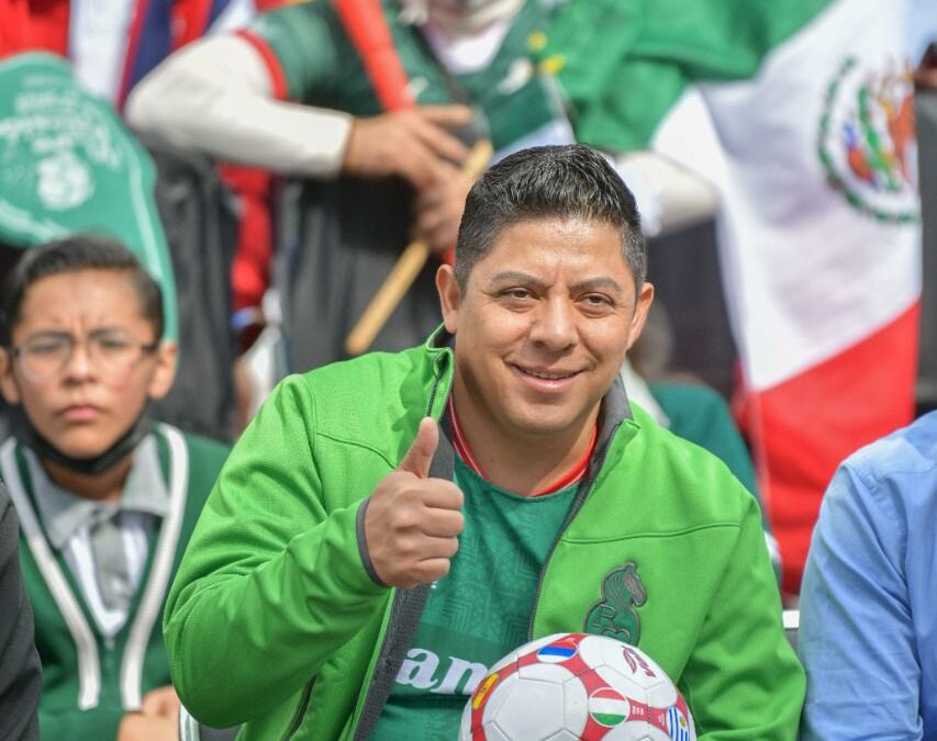 GRAN AMBIENTE FAMILIAR EN FUNDADORES POR DEBUT DE MÉXICO EN QATAR 2022