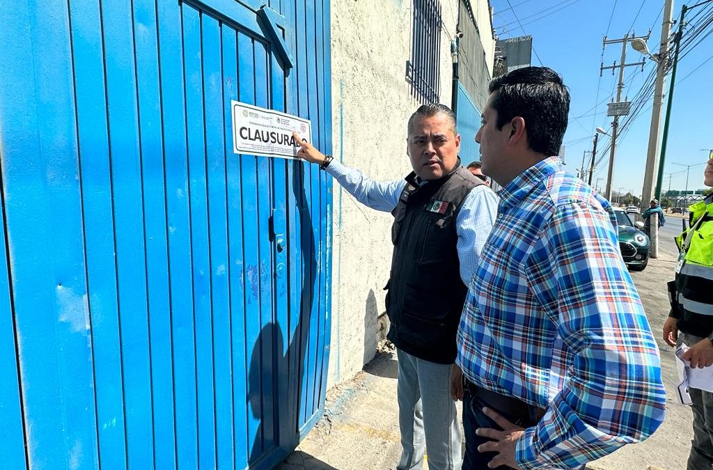 PROTECCIÓN CIVIL, SEGAM Y CEA, CLAUSURAN POZO DE AGUA POR FALTA DE MEDIDAS DE SEGURIDAD E HIGIENE