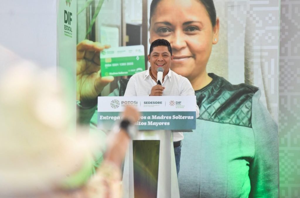 AGRADECEN POTOSINAS AL GOBERNADOR POR APOYOS A MADRES SOLTERAS Y ADULTOS MAYORES