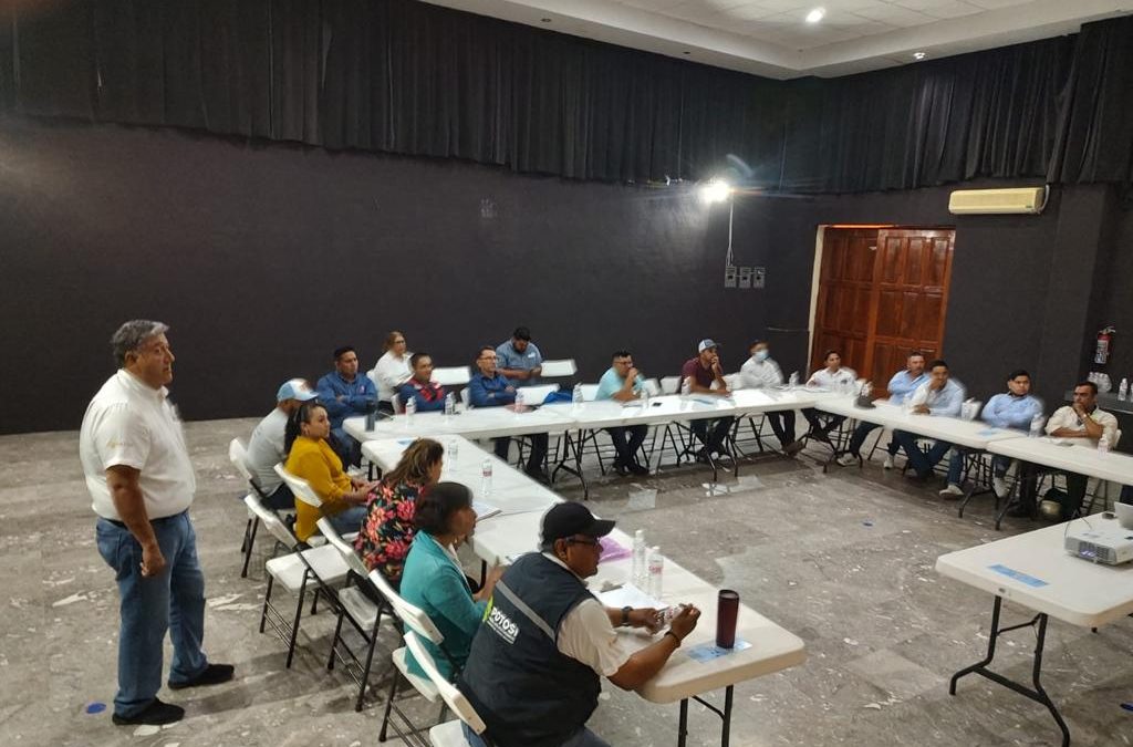 SALUD CAPACITA A ORGANISMOS OPERADORES DE AGUA