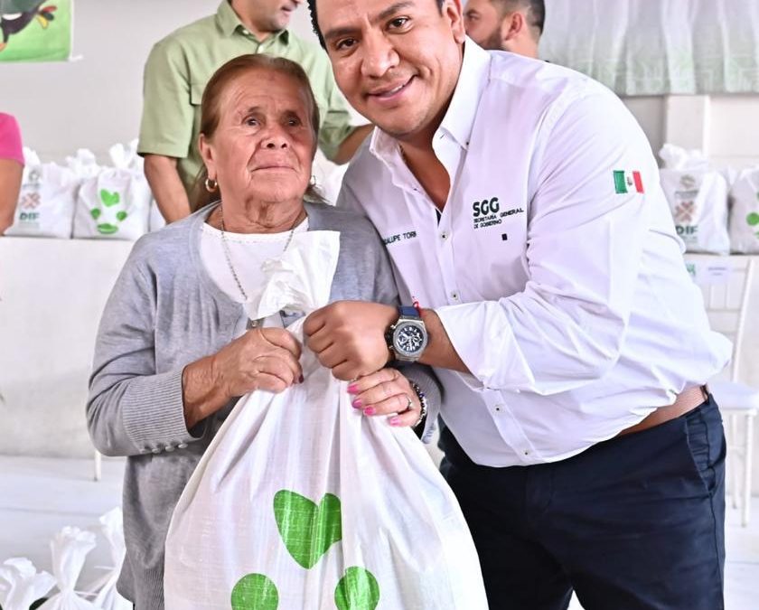 FAMILIAS DEL MUNICIPIO DE MOCTEZUMA RECIBEN APOYOS ALIMENTARIOS ESTATALES