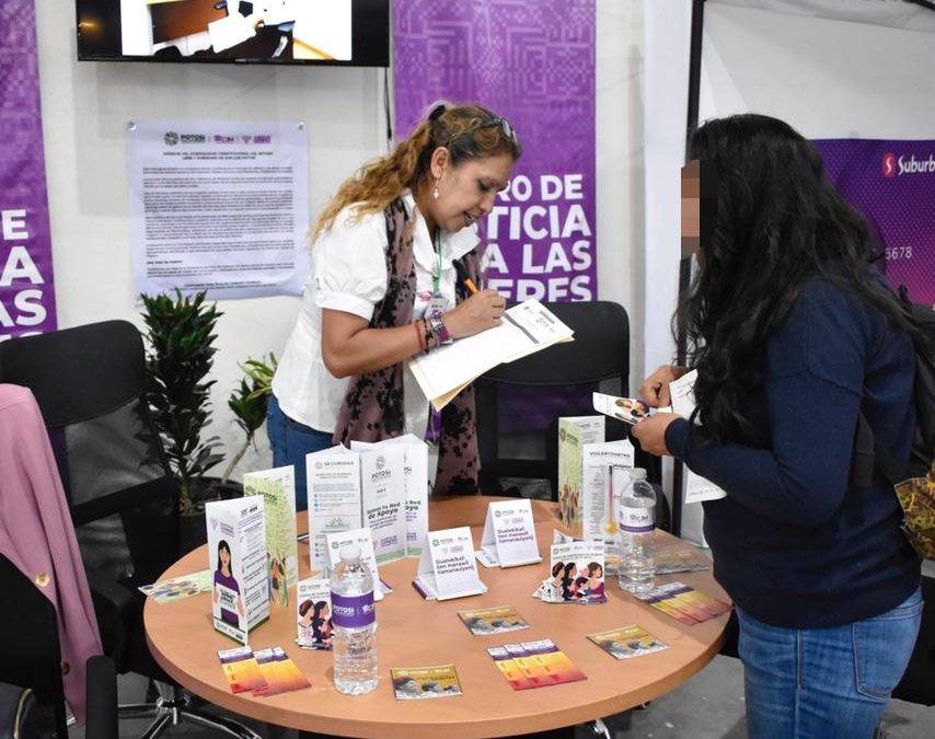 ESTADO BRINDA APOYO EN JUSTICIA A LAS MUJERES EN LA FENAPO 2023