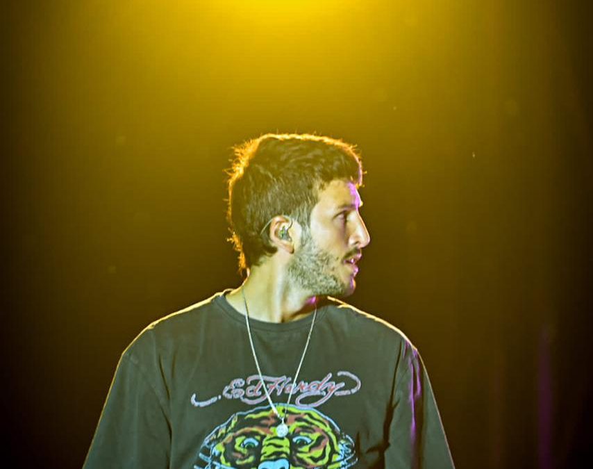 SEBASTIÁN YATRA ENAMORÓ A MILES EN LA FENAPO