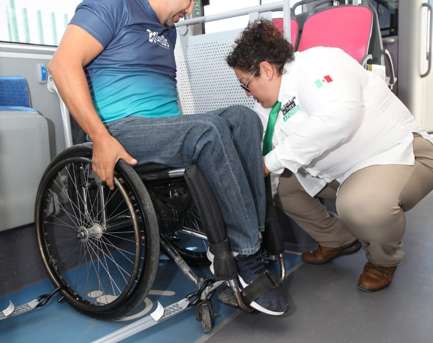 METRORED RESTITUYE DERECHO A LA MOVILIDAD DE PERSONAS CON DISCAPACIDAD
