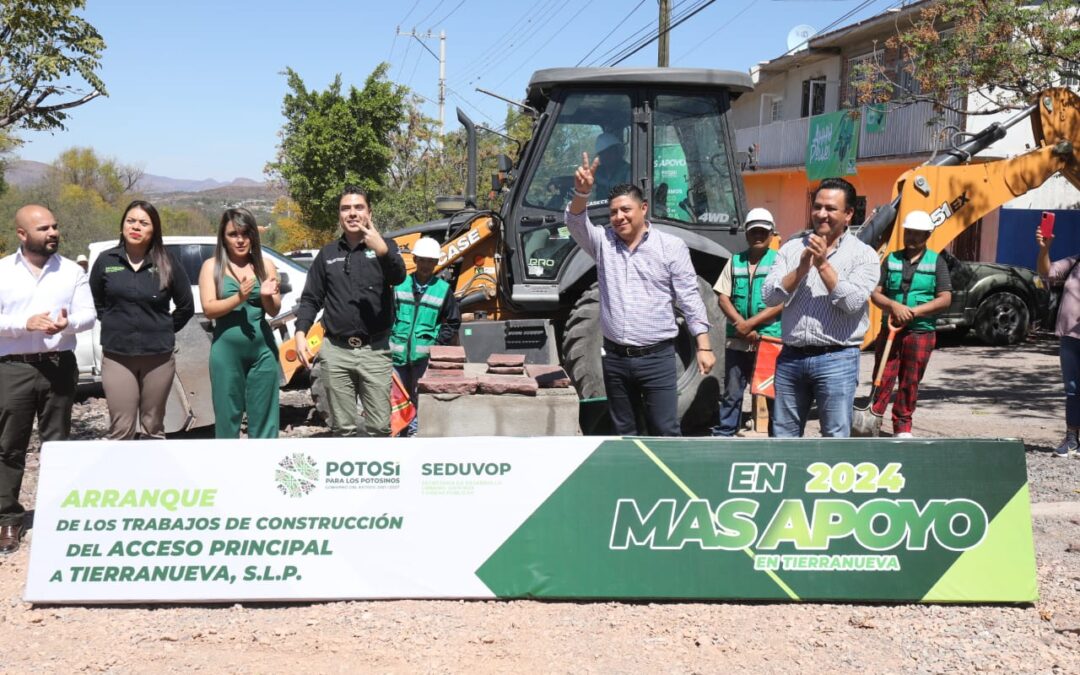 RICARDO GALLARDO ARRANCA CONSTRUCCIÓN DE LA ENTRADA MONUMENTAL EN TIERRANUEVA