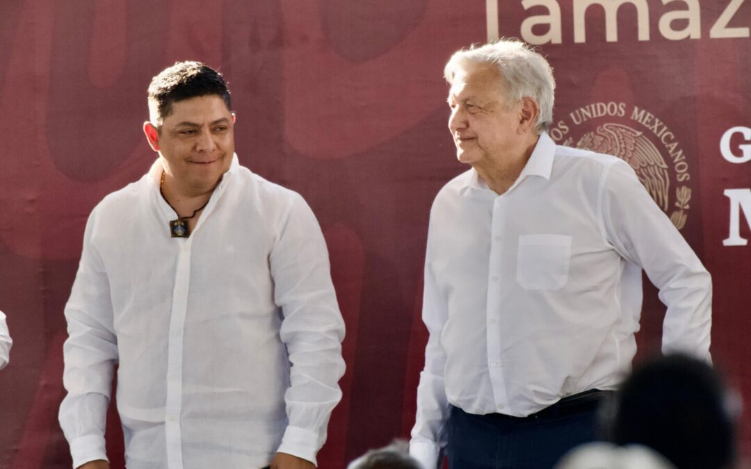 DESDE LA HUASTECA, RICARDO GALLARDO Y AMLO CELEBRAN NACIONALIZACIÓN ENERGÉTICA