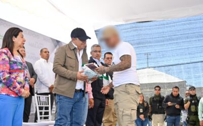 TITULAR DEL PODER EJECUTIVO DEL ESTADO VISITA EL PENAL DE LA PILA
