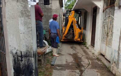 AVANZAN REPARACION DEL DRENAJE Y AGUA POTABLE EN ANDADOR «RIO TAMOS» DE LA COLONIA INFONAVIT