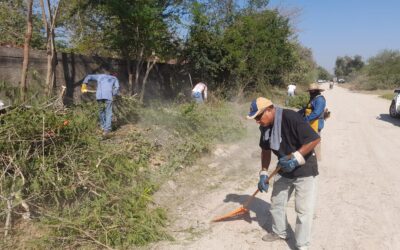 MANTENIMIENTO Y LIMPIEZA DAN A LA ESCUELA ÁLVARO OBREGÓN POR PARTE DEL AYUNTAMIENTO Y PADRES DE FAMILIA
