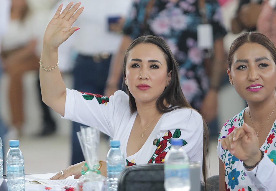 EXHORTAN A MUNICIPIOS PARA QUE IMPLEMENTEN PROGRAMAS DE PROTECCIÓN, DIFUSIÓN Y PRESERVACIÓN DE LAS LENGUAS INDÍGENAS