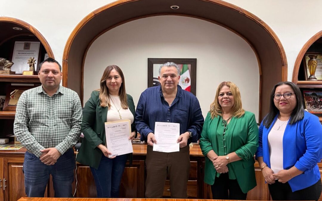 PRESIDENTE MUNICIPAL FIRMA CONVENIO CON REGISTRO CIVIL DEL ESTADO PARA LA DIGITALIZACIÓN DE ACTAS DE NACIMIENTO