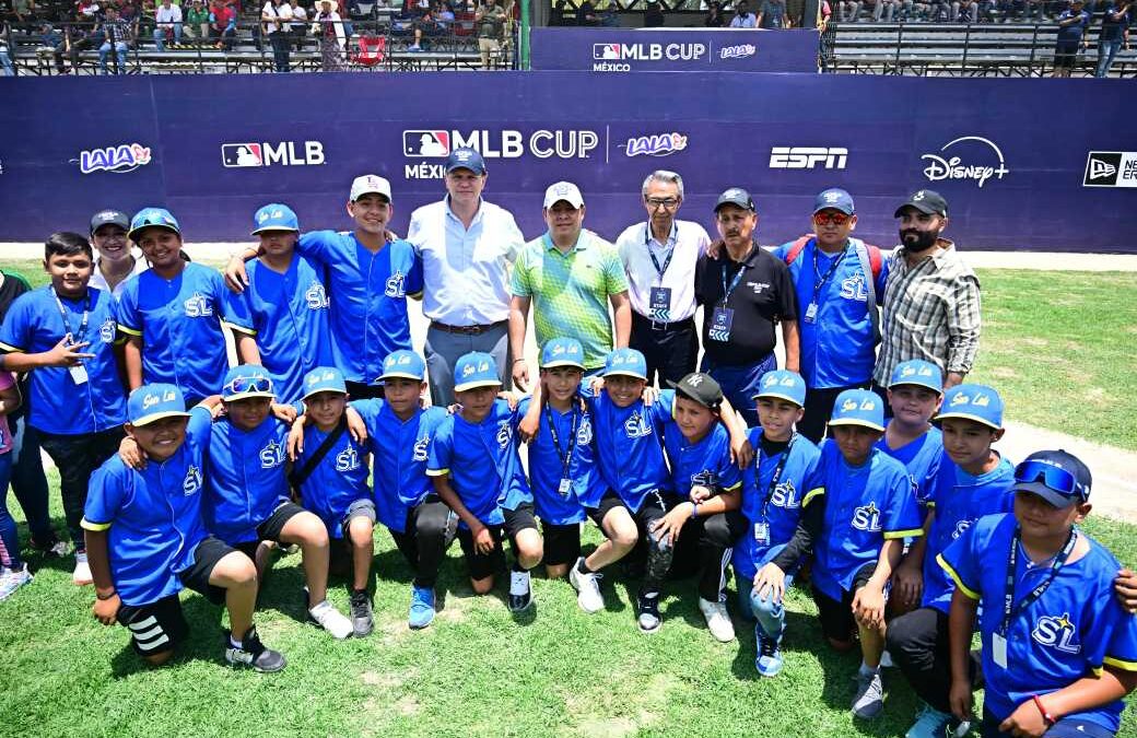 INAUGURA RICARDO GALLARDO EL POTOSÍ BASEBALL PARK