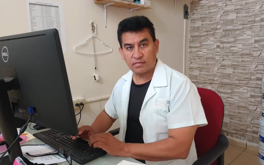 EXHORTAN A HIDRATARSE Y A NO EXPONERSE AL SOL POR ALTAS TEMPERATURAS EN LA REGIÓN