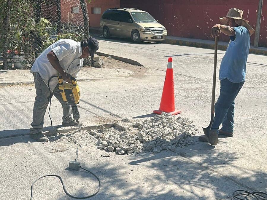 REALIZARON MANTENIMIENTO CORRECTIVO EN LÍNEAS DE AGUA DRENAJE DE LA CALLE PIPILA DE LA COLONIA «HIDALGO»