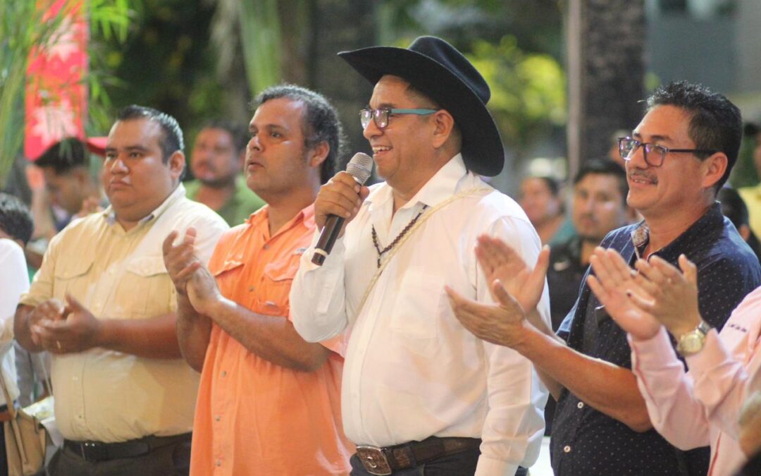 CON EL RITUAL DE LA BAJADA DE MÁSCARAS Y PRIMERA OFRENDA PARA EL DÍA DE MUERTOS INICIAN PREPARATIVOS DEL XANTOLO EN TAMUÍN
