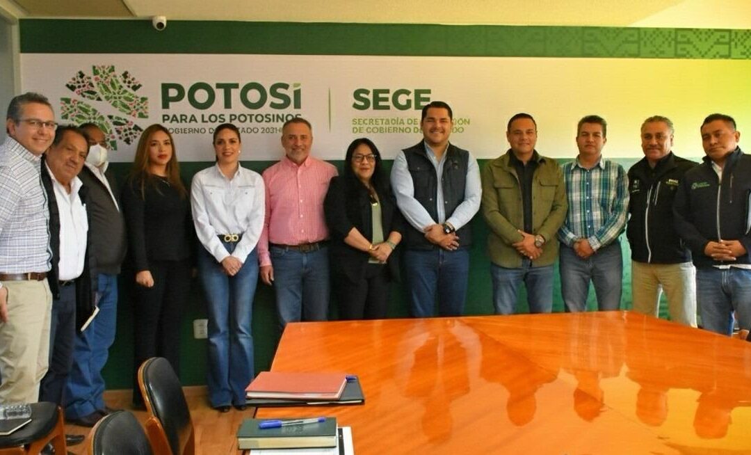 AVANZA COORDINACIÓN ENTRE GOBIERNO ESTATAL Y FEDERAL PARA REHABILITAR ESCUELAS