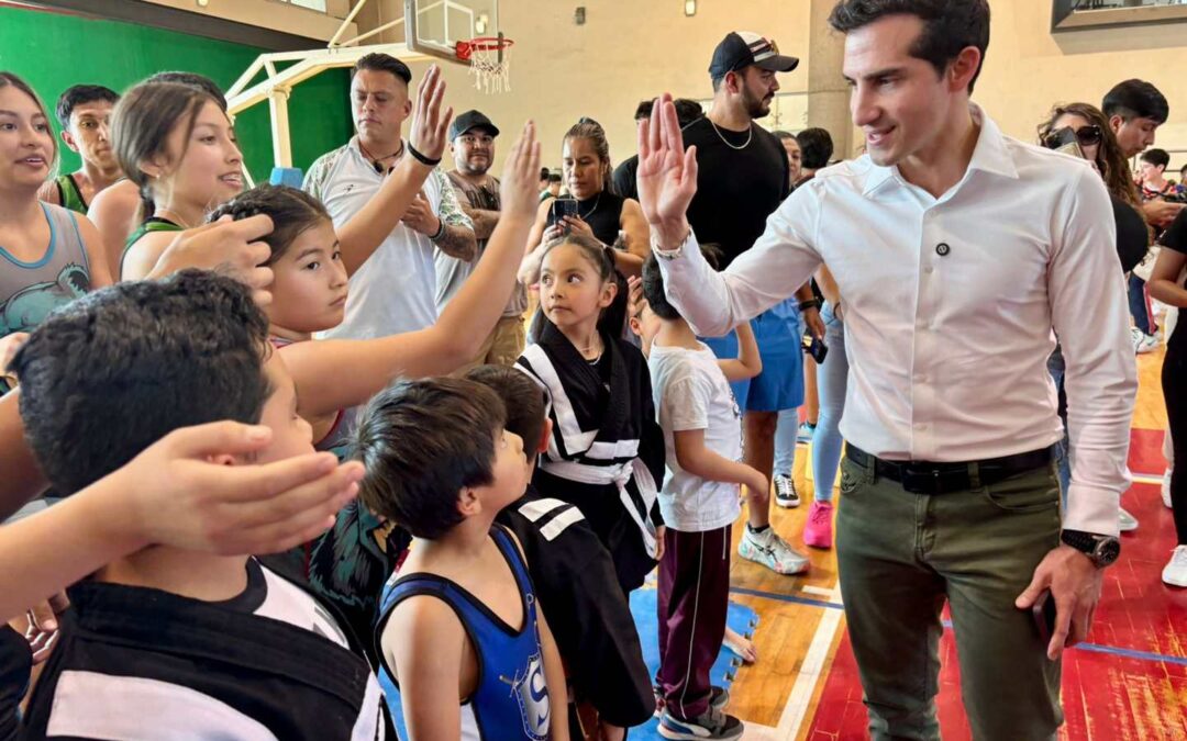 ENCUENTRO CON ROMMEL PACHECO IMPULSA EL TALENTO POTOSINO