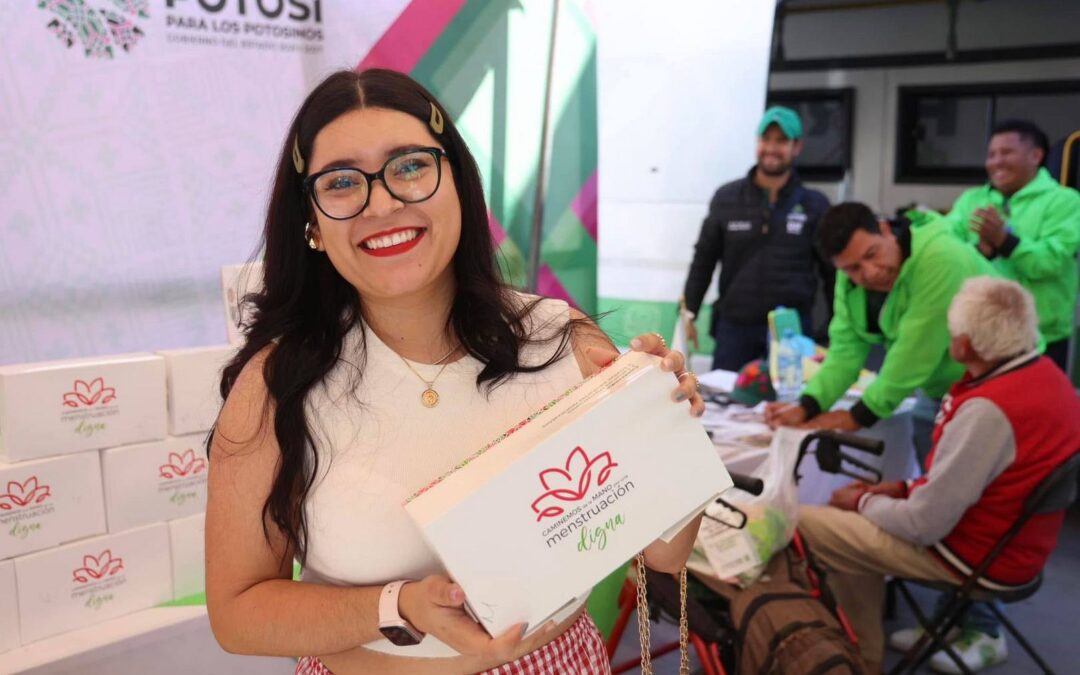 EN EL ALTIPLANO DESTACA APOYO DEL ESTADO A LAS FAMILIAS DURANTE FERIA POR LA PAZ