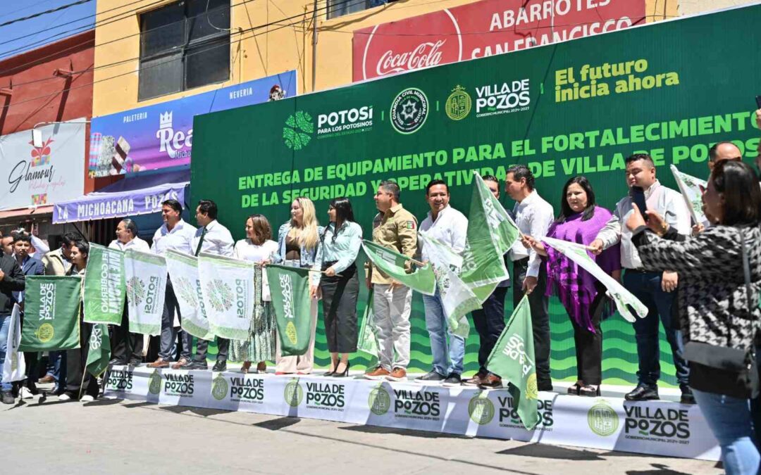 RICARDO GALLARDO ENTREGA NUEVO EQUIPAMIENTO PARA LA SEGURIDAD DE VILLA DE POZOS