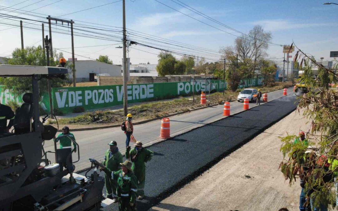 LATERALES DE CARRETERA 57 RECIBEN REHABILITACIÓN INTEGRAL