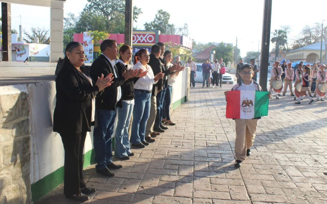 EMOTIVO ACTO CÍVICO REALIZÓ EL AYUNTAMIENTO DE TAMUÍN, PARA INICIAR LABORES DE ESTA SEMANA