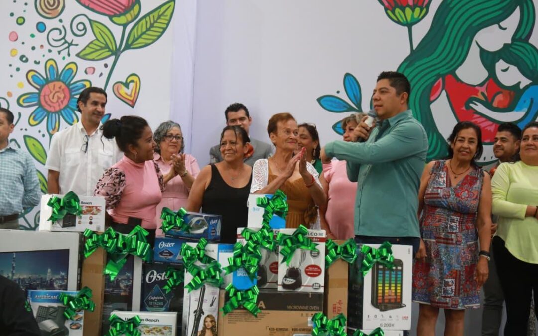 APOYO TOTAL A MADRES POTOSINAS: RICARDO GALLARDO CARDONA