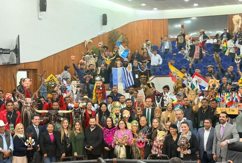 LXIV LEGISLATURA DEL CONGRESO DEL ESTADO APRUEBA DECLARAR EL 23 DE OCTUBRE DE CADA AÑO, COMO EL “DÍA DE LA Y EL ARTESANO MASCARERO POTOSINO”.